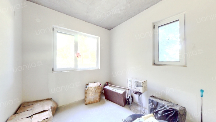 城西桃源新都孔雀城南北通透一层带院子-卧室A