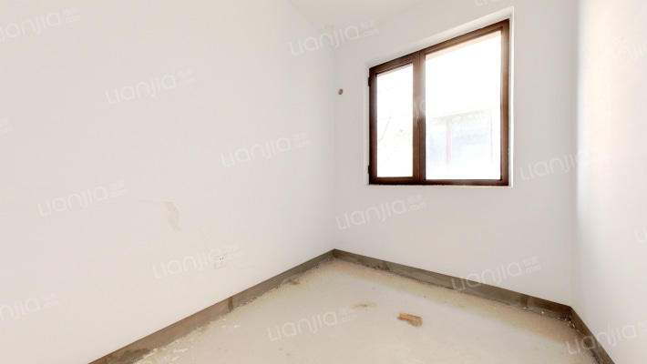 鸿坤全阳三居   高楼层   满二年   有钥匙-卧室B