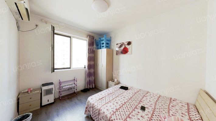 狮子城南区，南北通透三居室，有房本，出租装修-卧室B