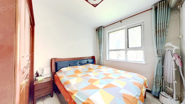 南北通透，三居，精装，房主自住-卧室A