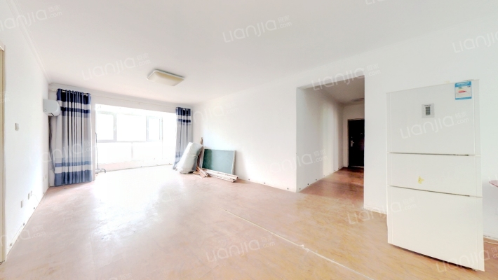 出售 香邑溪谷上园 南北通透四居双卫 带车位-客厅