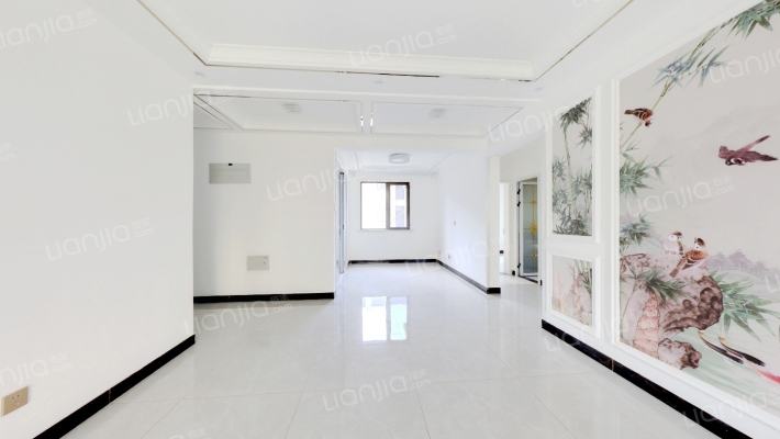 华阳路天伦湾嘉园，小区环境优美，集中供暖三居室。-客厅