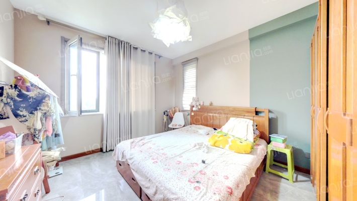 洋房精装修上跃，喜欢露台做空中花园朋友看过来-卧室B