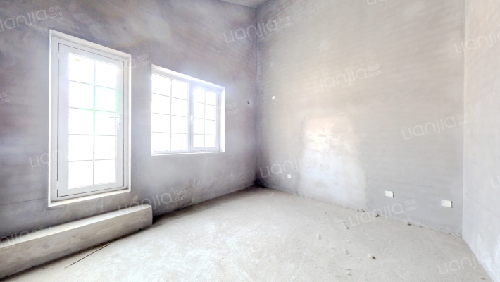 西京都 联排别墅  高尔夫区 环境优美 户型好-卧室D