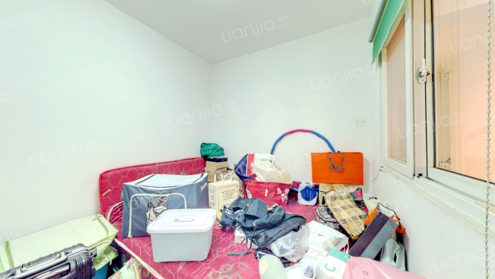 此房位于平安大街，电梯房，高楼层，全天采光充足-卧室A