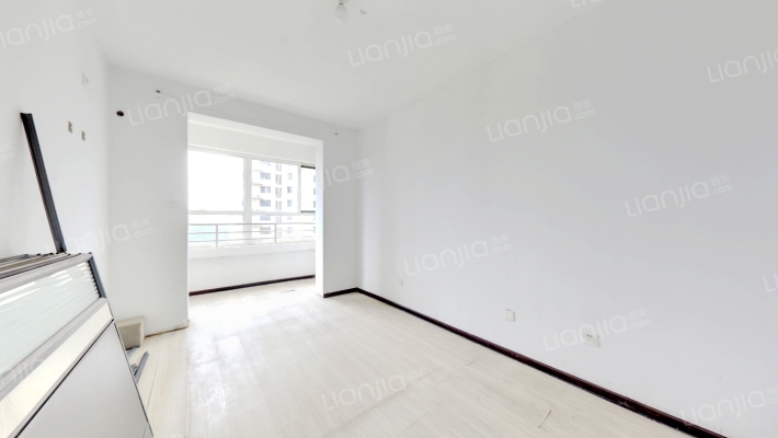 水岸花城，全阳户型，前后无遮挡，大社区集体供暖。-卧室A