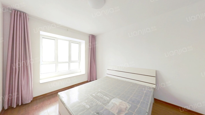 南北通透大三居，采光好，视野好，小区环境好-卧室C