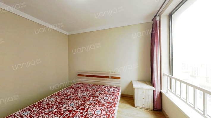 鸿坤全阳三居室  精装修   中间楼层   采光充足-卧室C