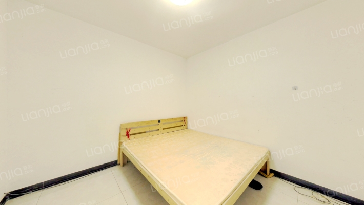 景观湖社区，两居室，有装修，拎包入住-卧室B