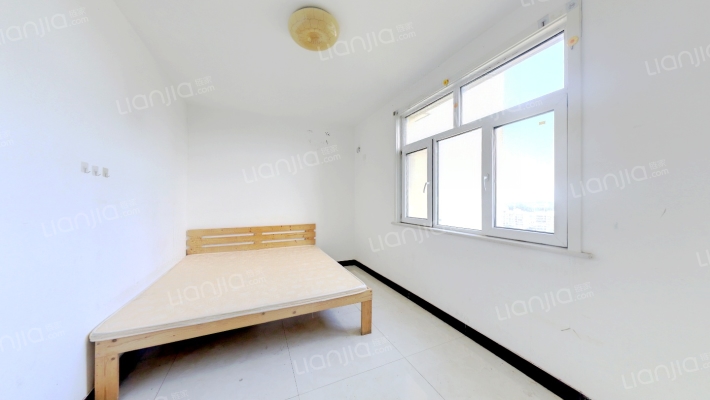 景观湖社区，两居室，有装修，拎包入住-卧室A