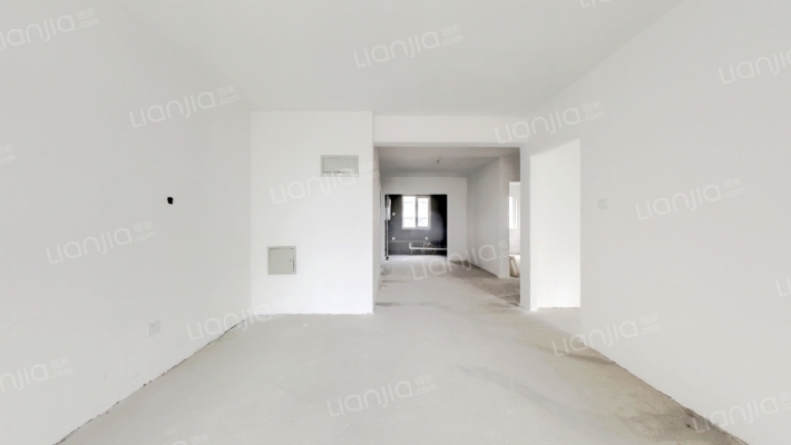 小区体量大，环境绿化好，小区内就是花园-客厅