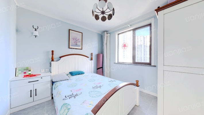 鸿坤理想湾  精装修 三居双卫  满二 无遮挡 诚意出售-卧室B