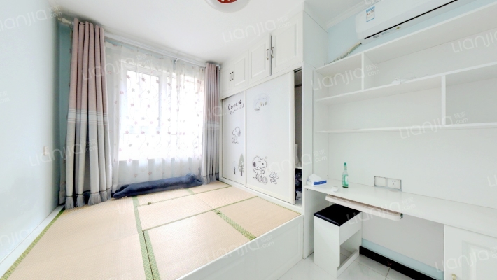 七十年大产权  南向一居.........-卧室