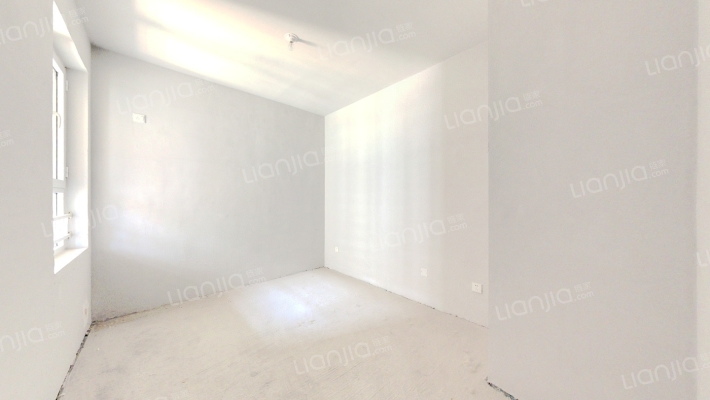 印象城，70年大产权，南向两居室，小区环境好-卧室B