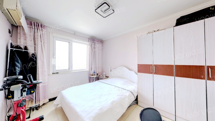 70年大产权 生活配套全临二康医院老城区的精品楼盘-卧室A