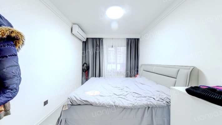 御景园精装修三羊开泰三居室诚意出售-卧室B