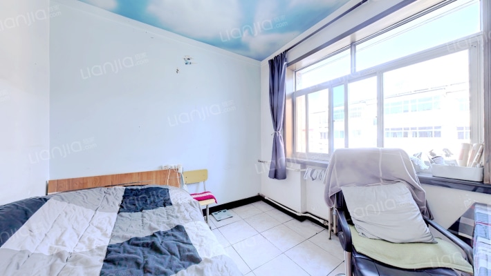 此房满五 中间楼层 采光视野全天无遮挡-卧室B