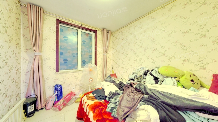 小区成熟，配套设施完善,房价低，自住装修标准-卧室A