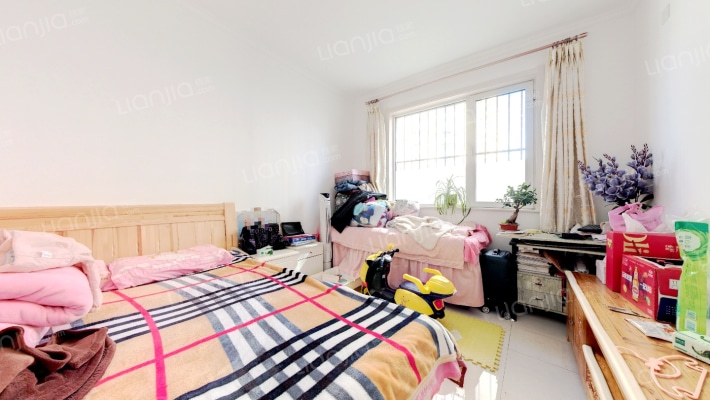 此房南北通透格局好，简装，拎包入住，交通便利-卧室A