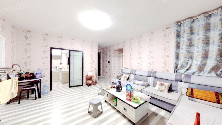 洋房精装修，双卫双阳台，南北通透-客厅