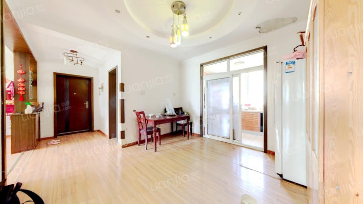 户型设计合理，南北通透，小区位置佳-餐厅