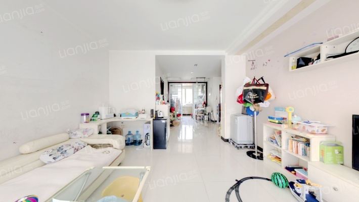 房本满五不唯一，拎包入住，好楼层，彩光无遮挡。-客厅