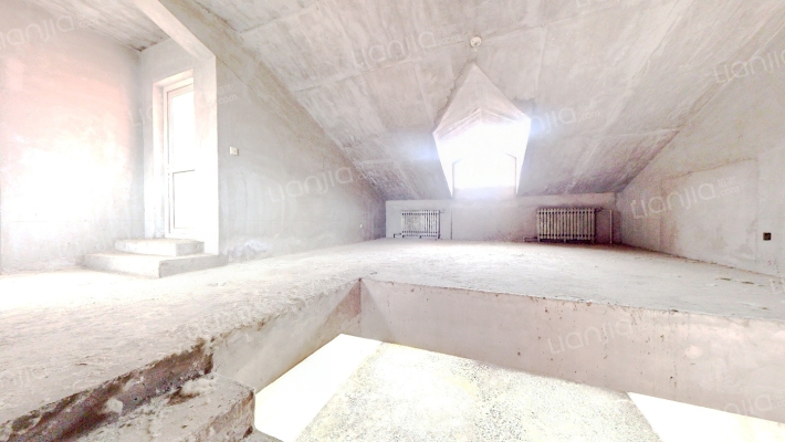 市区少有别墅项目看房随时交通便利-客厅B