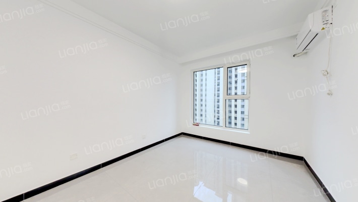 房本满二，业主诚意出售。带精装修。-卧室B