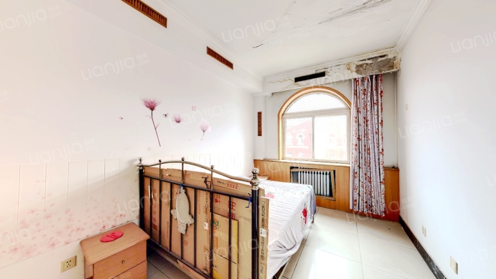 华阳路 天龙小区南北通透三居采光好无遮挡-卧室B