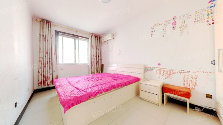 南北通透格局，楼层好，视野宽阔，采光充足-卧室A