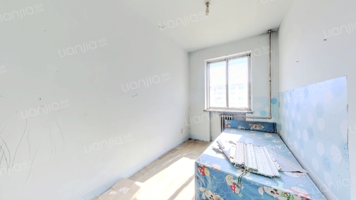 板楼，公摊小，南北通透两居，无遮挡，采光很好，-卧室B