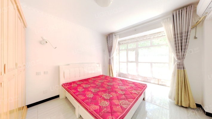 凯旋门精装三居，本满五年，税费低。-卧室A