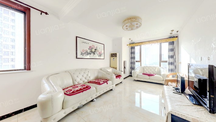 南北向的户型，采光好，户型好，视野好-客厅