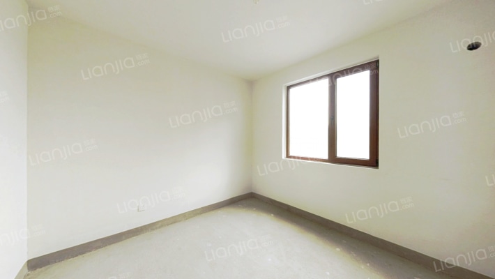 南北通透大三居，高楼层，采光无遮挡，-卧室A