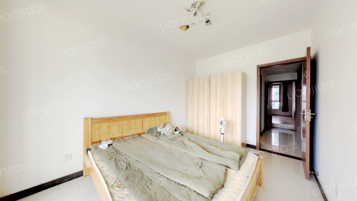 宏远景园带装修南北通透两居室，低楼层-卧室A