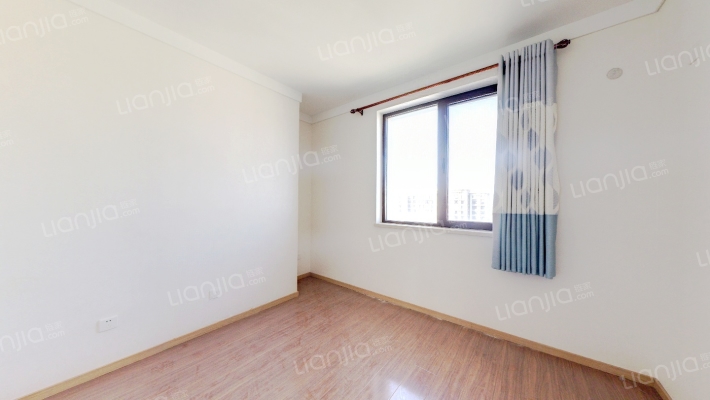 鸿坤理想湾精装南北三居室，房本满二税低，随时看房-卧室B