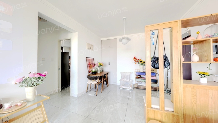 鸿坤理想湾  正规一居室   精装修   全明格局-客厅