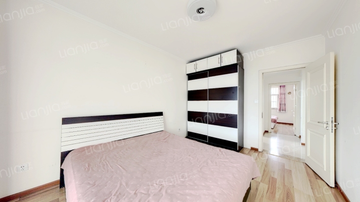 华阳路联合7号院南 北通透两居本满二年-卧室A