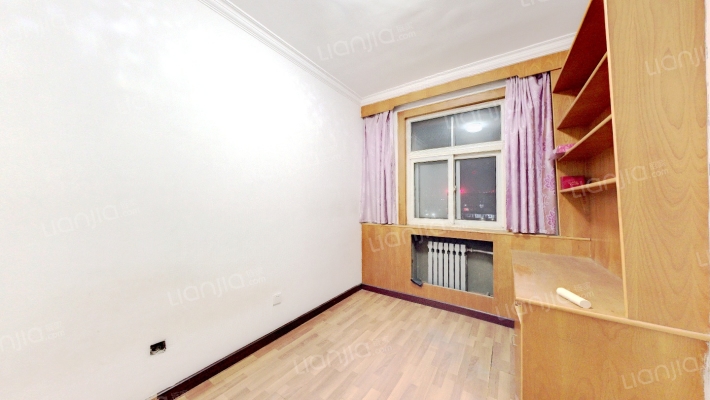 平安大街的板楼南北通透三居室85万-卧室C