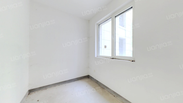 三居室下跃 南北通透 一层带花园 满二 视野好-卧室B