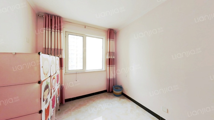 开发区 名流美域  南北通透大三居室 有房本-卧室B