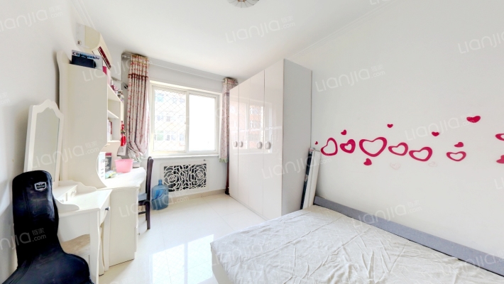 出售 欣欣庄园 南北通透三居  采光好-卧室A