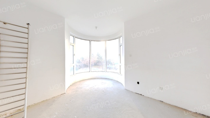 房子格局方正，南北通透，洋房品质，大三居，价格可议-卧室B