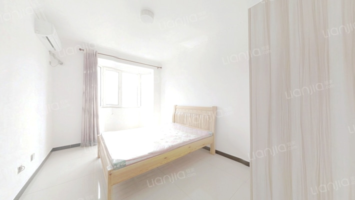 开发区范阳路钻石广场两居，位置好出行方便-卧室A