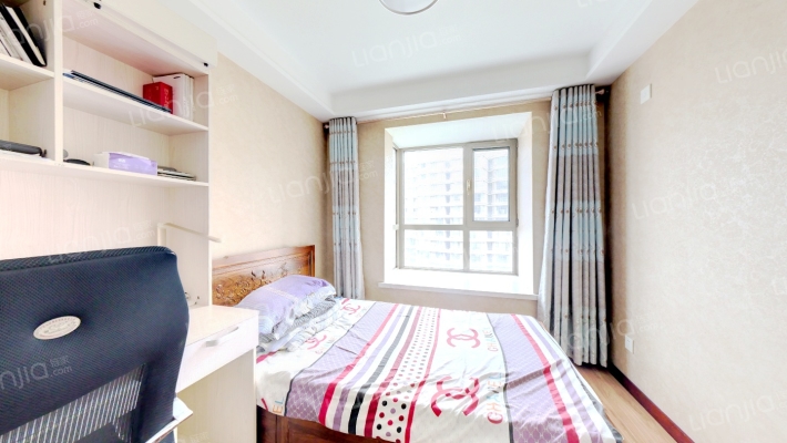 范阳路 精装修三居室  出门钻石838车站-卧室A