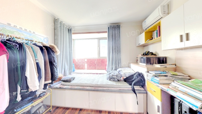 开发区 御景园南北通透大3居 自住装修标准 高楼层-卧室A