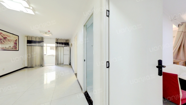 翡翠滨江 南向 大两居 精装修 带家具家电-客厅