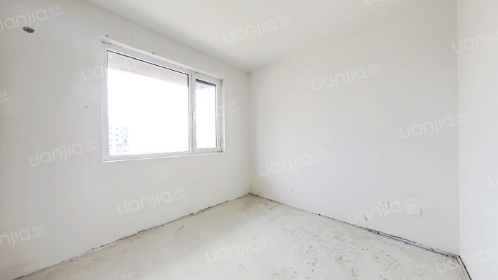 楼层好，采光好，南北通透三居。。。。。-卧室B