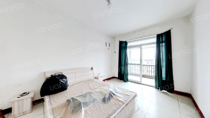 南北通透大三居简单装修 满五唯一 板楼集中供暖-卧室D