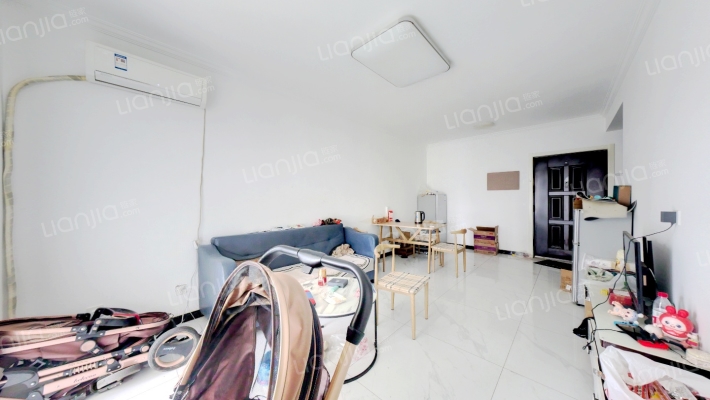 南向两居室  集中供暖 带装修-客厅